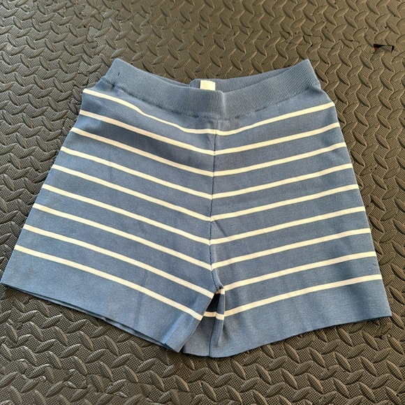 Matching set - Picture 3 of 4